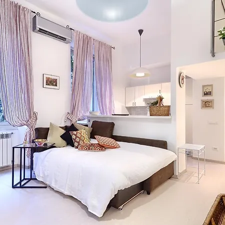Tibullo St. Peter Apartment
